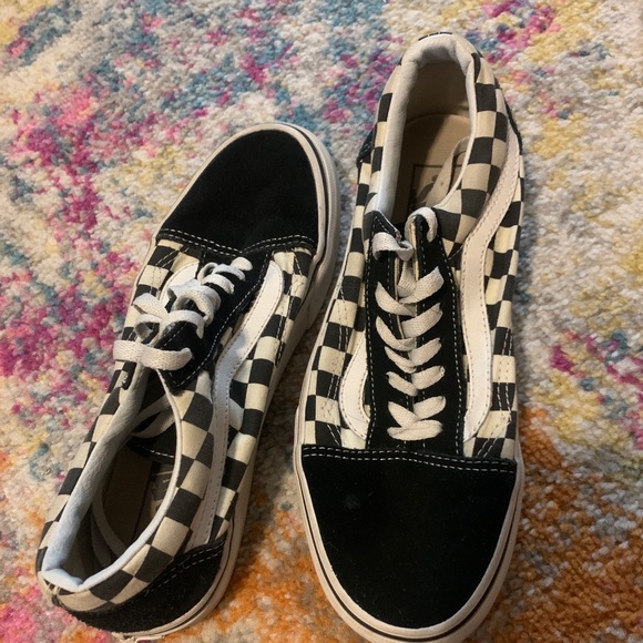 Checkered vans - Picture 3 of 3